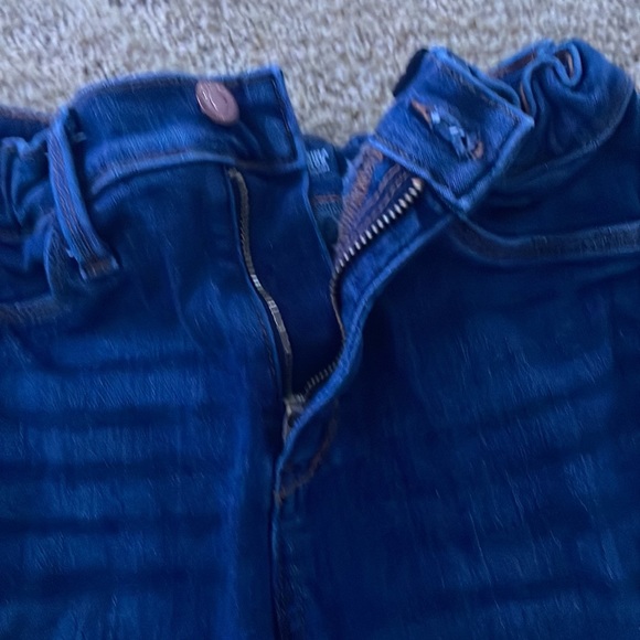 Two pared black and white skinny jeans - Picture 4 of 9